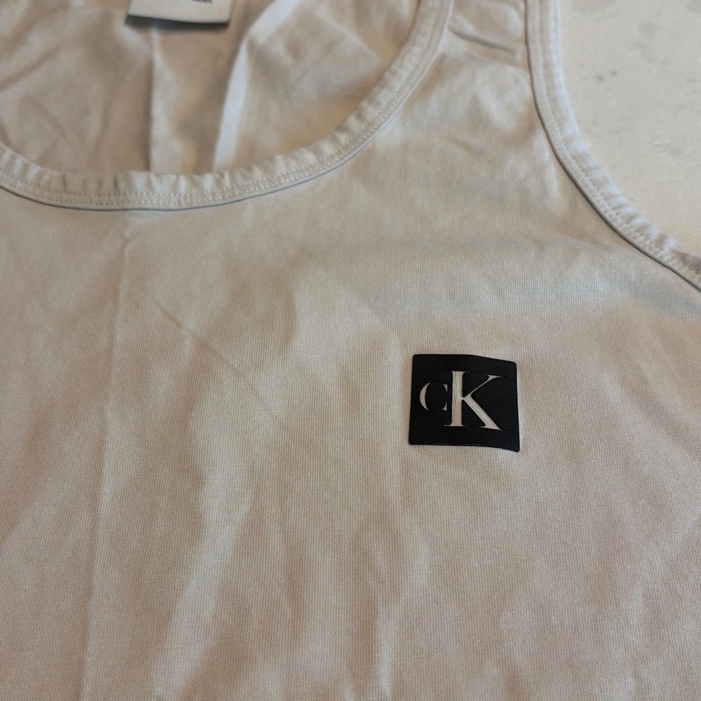 Calvin Klein Tank Top Mens Beige CK Logo Patch Minimalist Streetwear Style - Picture 5 of 10